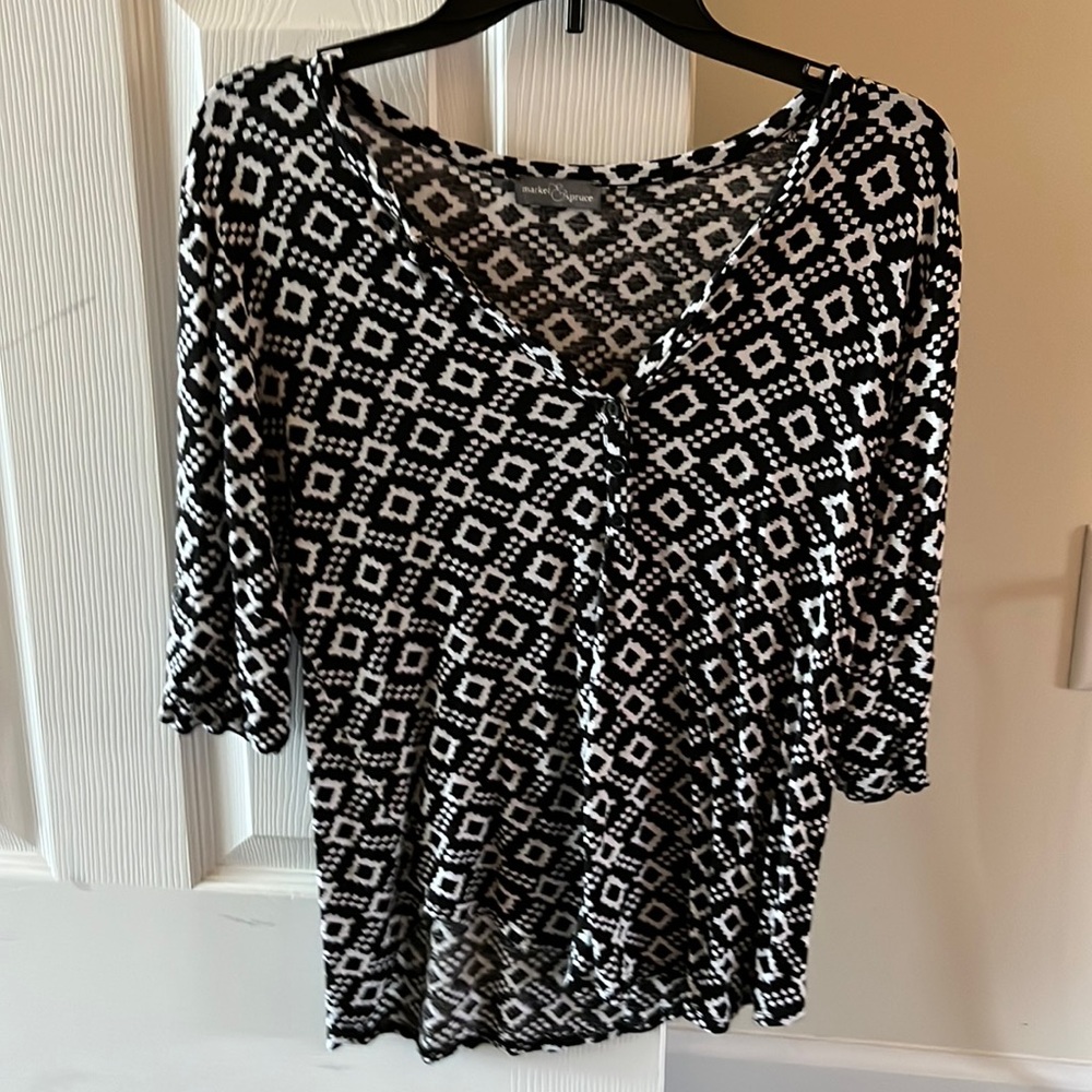 Market and spruce patterned shirt